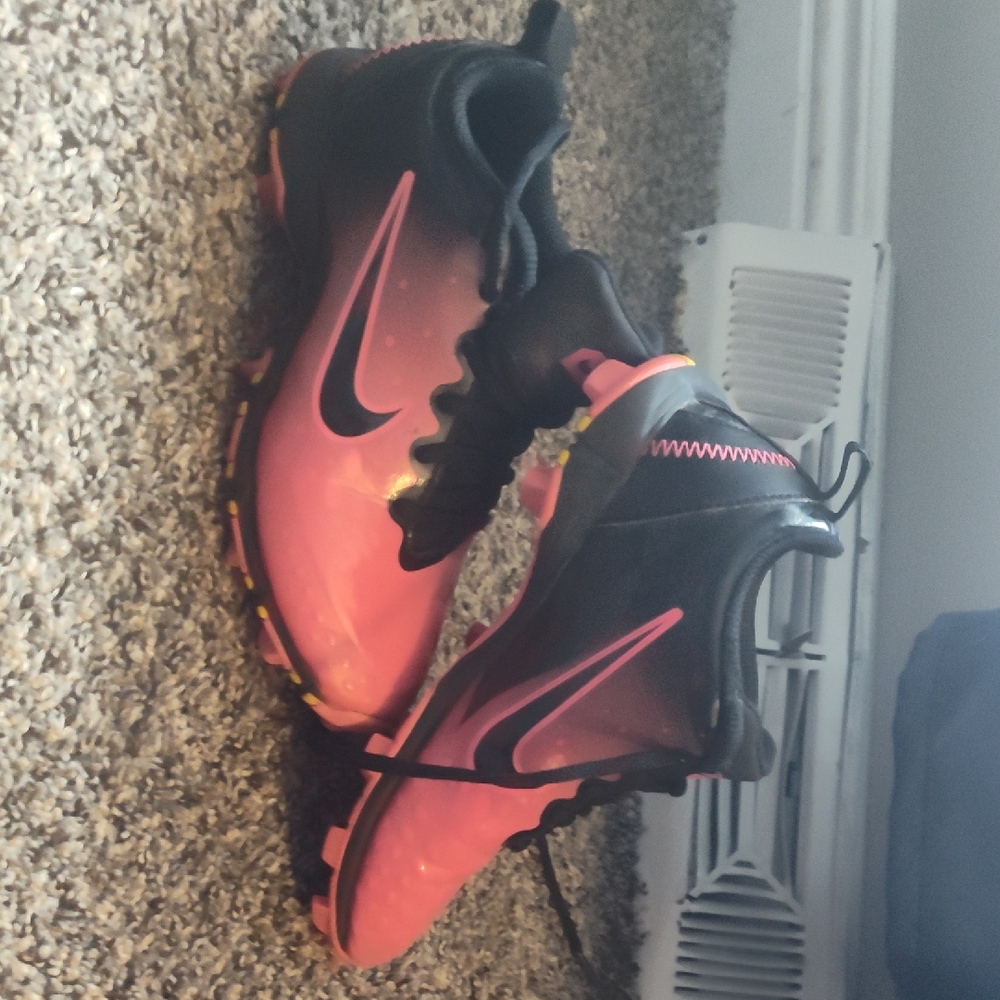 Nike Kids Pink and Black Fast Flex Softball Cleats Girls Size 1Y
